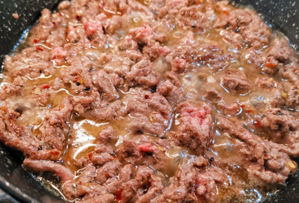 Фото шага рецепта Фарш с рикоттой и томатами 151782 шаг 5  