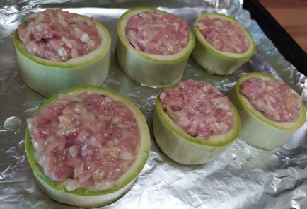 Фото шага рецепта Фаршированные кабачки под сыром 189160 шаг 6  