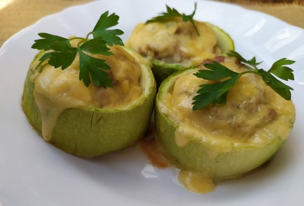 Фото шага рецепта Фаршированные кабачки под сыром 189160 шаг 9  