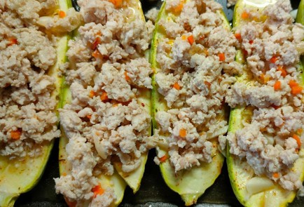 Фото шага рецепта Фаршированные кабачки в духовке 190232 шаг 12  