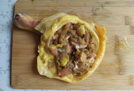 Фото шага рецепта Фаршированные окорочка 190090 шаг 7  