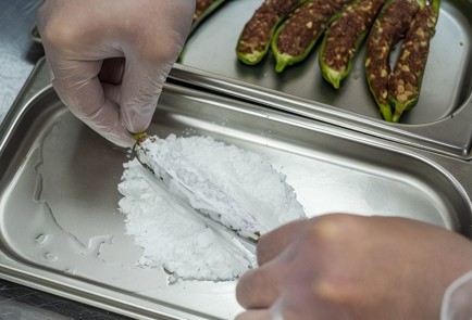 Фото шага рецепта Фаршированные острые перцы 138560 шаг 10  