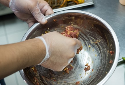 Фото шага рецепта Фаршированные острые перцы 138560 шаг 6  