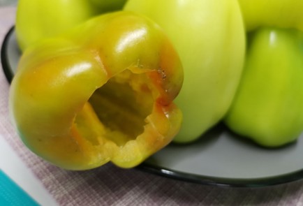 Фото шага рецепта Фаршированные перцы с фаршем 190475 шаг 2  