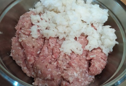 Фото шага рецепта Фаршированные перцы в томатном соусе 189081 шаг 2  