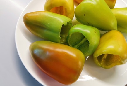 Фото шага рецепта Фаршированные перцы 190753 шаг 5