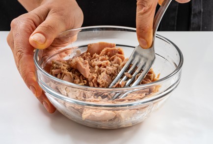 Фото шага рецепта Фаршированные помидоры провансаль 186875 шаг 5  