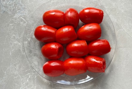 Фото шага рецепта Фаршированные помидоры 187004 шаг 2  