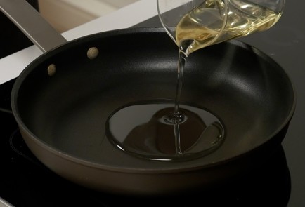 Фото шага рецепта Фаршированные шампиньоны 140199 шаг 4  