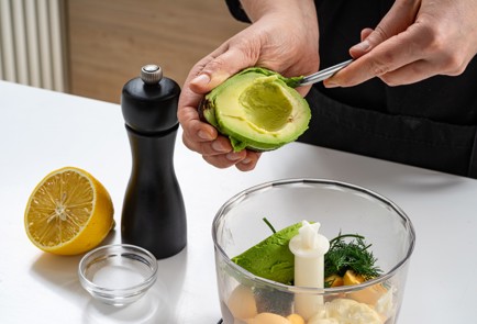 Фото шага рецепта Фаршированные яйца в свекольном маринаде 175394 шаг 8