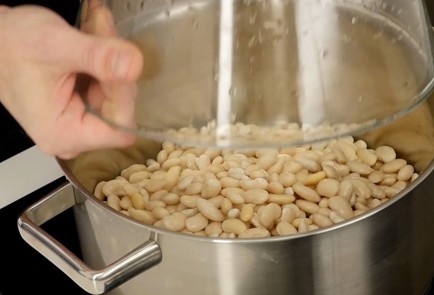 Фото шага рецепта Греческий фасолевый суп фасолада 114690 шаг 2