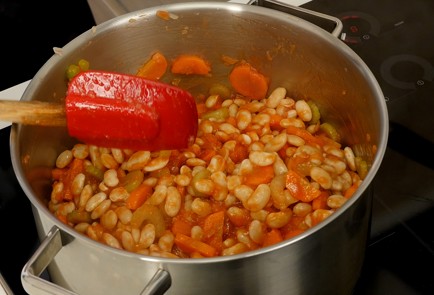 Фото шага рецепта Греческий фасолевый суп фасолада 114690 шаг 8