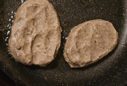 Фото шага рецепта Фасолевые котлеты 191536 шаг 10  