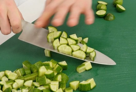 Фото шага рецепта Левантийский салат фаттуш 50259 шаг 4