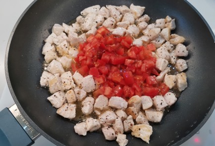 Фото шага рецепта Фетучини с курицей 188779 шаг 5