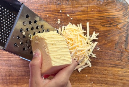 Фото шага рецепта Бедро индейки в духовке с картошкой 190608 шаг 18  