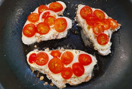 Фото шага рецепта Филе индейки с сыром пофранцузски 175940 шаг 11  