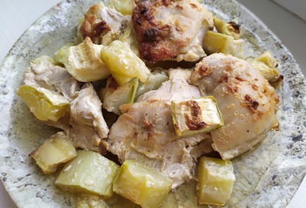 Фото шага рецепта Филе куриного бедра с кабачками 189493 шаг 11  