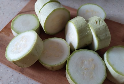 Фото шага рецепта Филе куриного бедра с кабачками 189493 шаг 8  