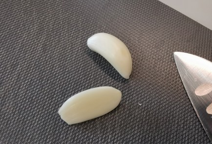 Фото шага рецепта Филе куриного бедра в рукаве 186548 шаг 1