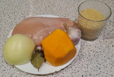 Фото шага рецепта Филе куриной грудки с рисом и тыквой запеченное в духовке 187869 шаг 1  