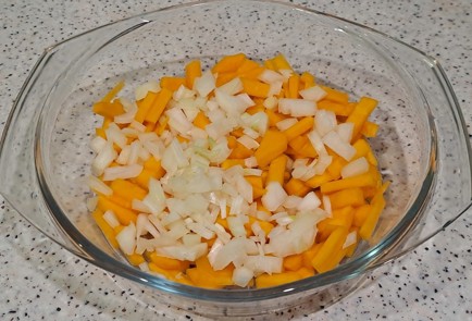 Фото шага рецепта Филе куриной грудки с рисом и тыквой запеченное в духовке 187869 шаг 3  