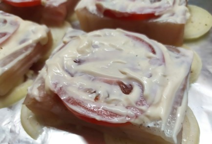 Фото шага рецепта Филе минтая под сыром 189332 шаг 8  