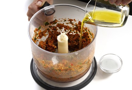 Фото шага рецепта Филе минтая с ореховым соусом 152997 шаг 7  