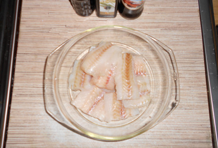 Фото шага рецепта Филе минтая в соусе унаги 152111 шаг 1  