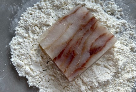 Фото шага рецепта Филе минтая в сухарях 174808 шаг 4  