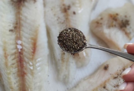 Фото шага рецепта Филе трески с цветной капустой 174540 шаг 6