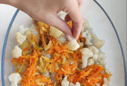 Фото шага рецепта Филе трески с цветной капустой 174540 шаг 8