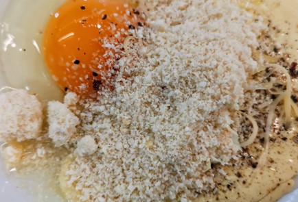 Фото шага рецепта Филе зубатки в яичном кляре 152755 шаг 5  