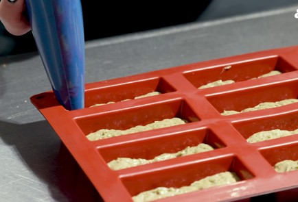 Фото шага рецепта Финансье с фисташками 151877 шаг 6  