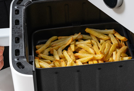 Фото шага рецепта Фишэндчипс из пикши в аэрогриле 189271 шаг 2  