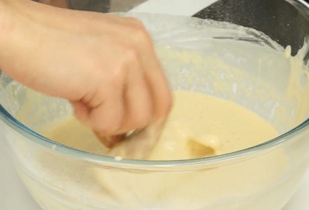 Фото шага рецепта Фишэндчипс в пивном кляре 81319 шаг 7  