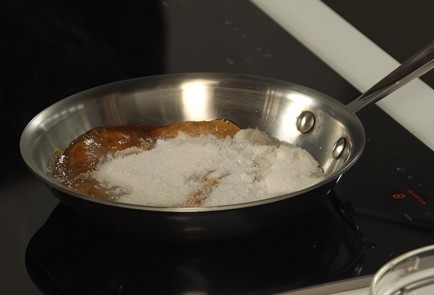 Фото шага рецепта Флан 136962 шаг 2  