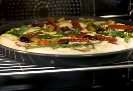 Фото шага рецепта Фокачча с луком вялеными томатами и оливками 151301 шаг 9  