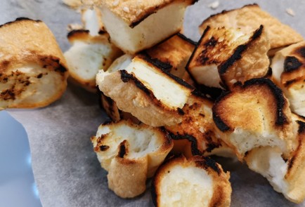 Фото шага рецепта Фондю с сельдереем и обжаренным багетом 152833 шаг 4  