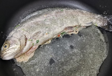 Фото шага рецепта Форель почерноморски 175195 шаг 8  