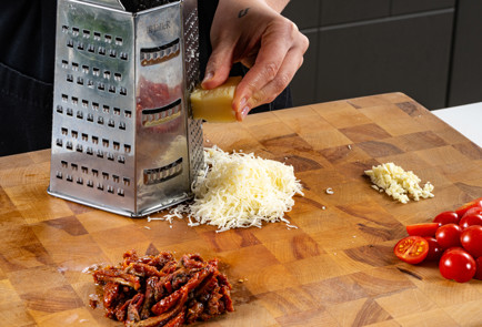 Фото шага рецепта Форель в сливочном соусе 191136 шаг 2  