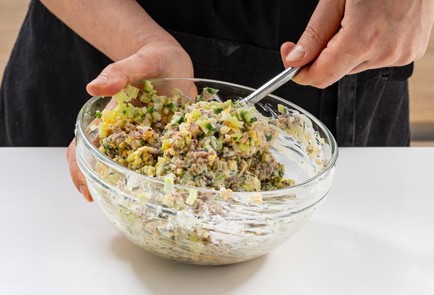 Фото шага рецепта Форшмак из печени трески 175750 шаг 9  