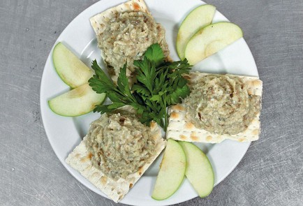 Фото шага рецепта Форшмак с мацой 26308 шаг 5  