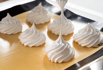 Фото шага рецепта Французская меренга 140115 шаг 4  