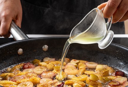 Фото шага рецепта Французские гренки с фруктами 187920 шаг 5  