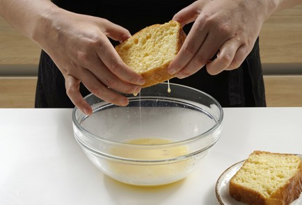 Фото шага рецепта Французские гренки с печеным яблоком 152988 шаг 7  