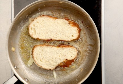 Фото шага рецепта Французские тосты с яблоками 20728 шаг 3  