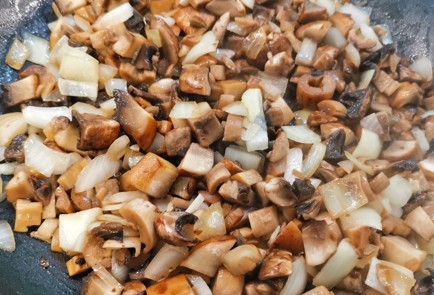 Фото шага рецепта Французский грибной кремсуп 174894 шаг 4  