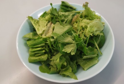 Фото шага рецепта Французский салат с печенью трески 186567 шаг 1  