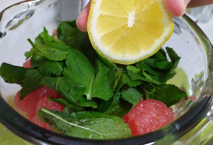 Фото шага рецепта Фреш с арбузом и мятой 189849 шаг 6  